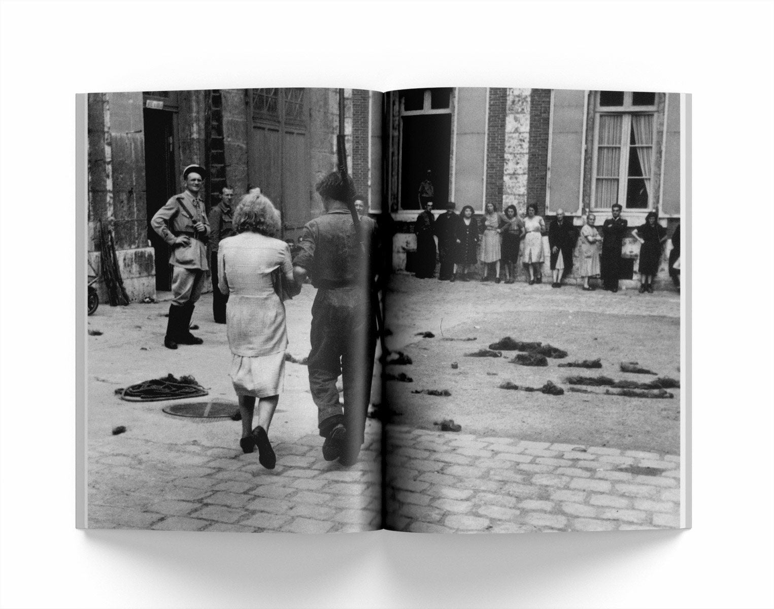 Robert Capa-Ligeramente Desenfocado--Books-Monochrome Hub-Gallery for Fine Art Photography