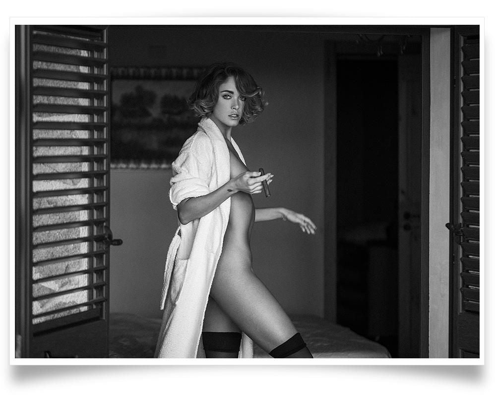 Sacha Leyendecker-The Birdcage-I-PRINT ONLY-42x60 cm-limited editions-Monochrome Hub-Gallery for Fine Art Photography