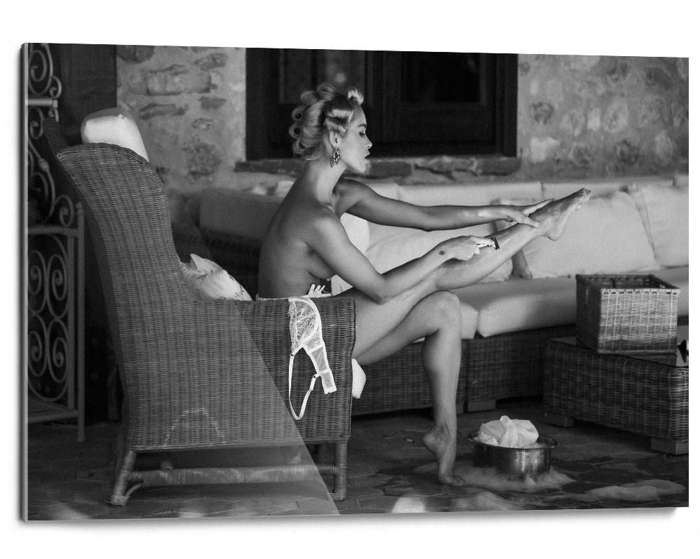 Sacha Leyendecker-Bella Donna Siciliana-II--limited editions-Monochrome Hub-Gallery for Fine Art Photography