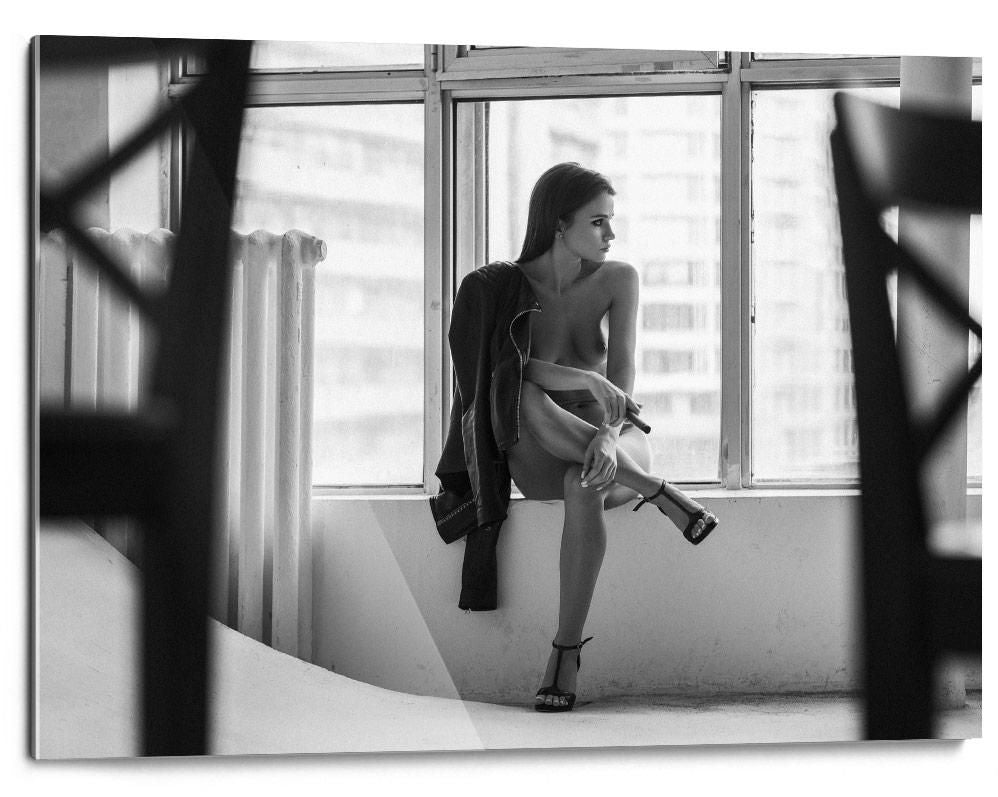 Sacha Leyendecker-Smoking Break-II--limited editions-Monochrome Hub-Gallery for Fine Art Photography