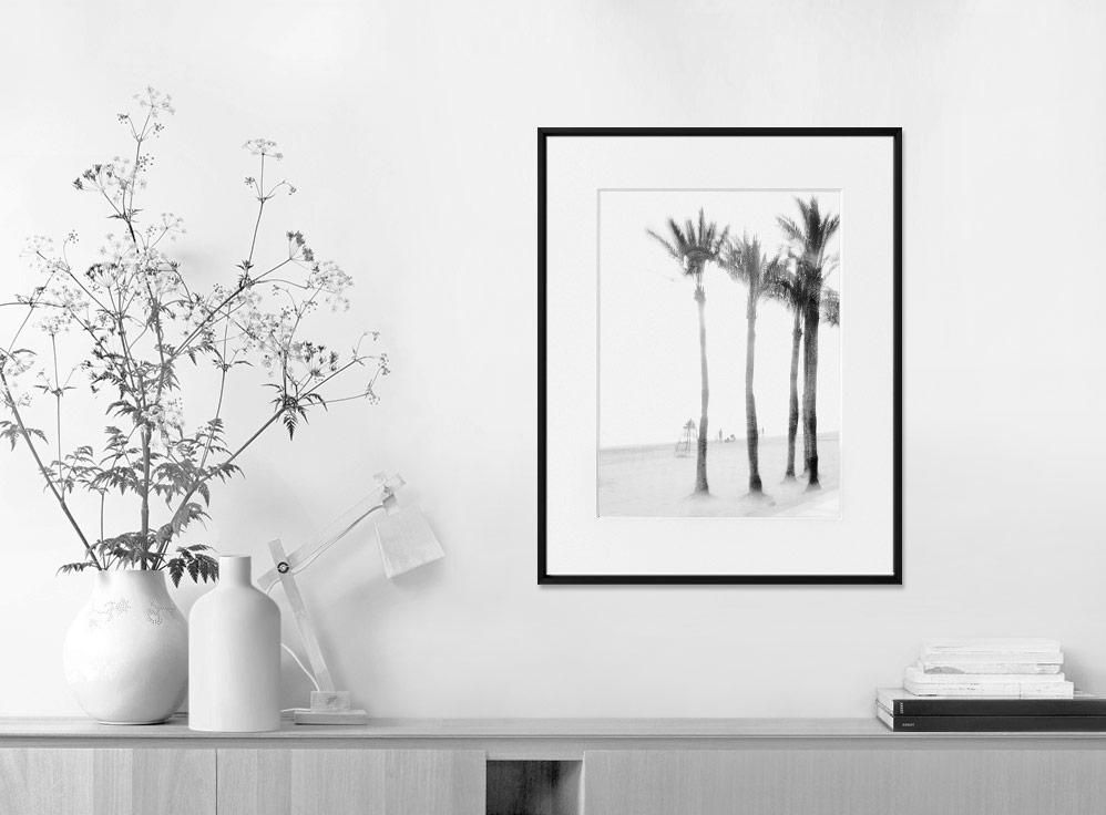 Ivailo Stanev-Álvarez-La Playa Calpe-II-40x50 cm-limited editions-Monochrome Hub-Gallery for Fine Art Photography