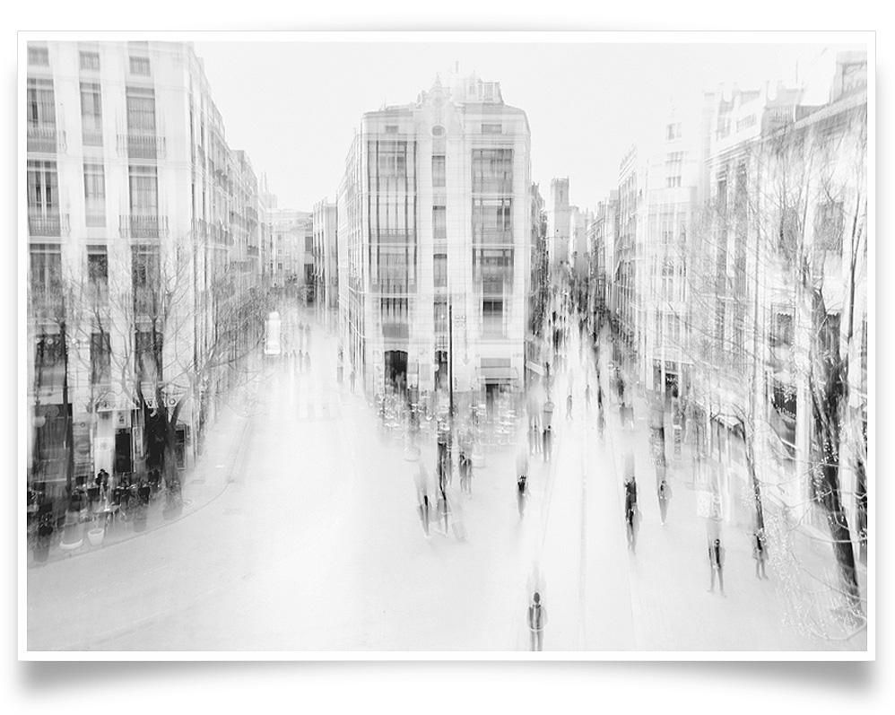 Ivailo Stanev-Álvarez-E#Motion-La calle-Spain-PRINT ONLY-42x60 cm-limited editions-Monochrome Hub-Gallery for Fine Art Photography