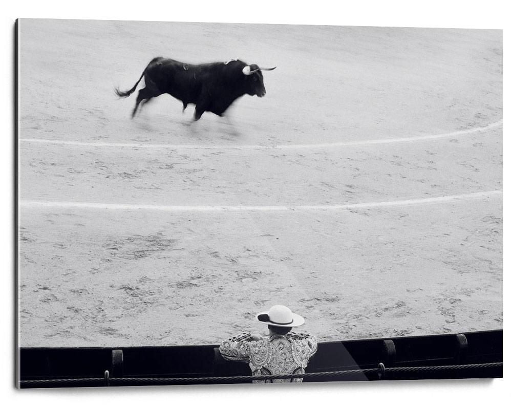 Ivailo Stanev-Álvarez-TORO-B&W-VALENCIA-II--limited editions-Monochrome Hub-Gallery for Fine Art Photography