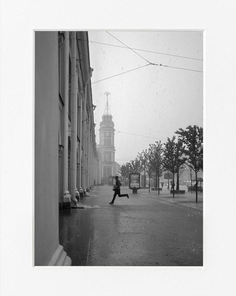 Ivailo Stanev-Álvarez-Rain-St. Petersburg--limited editions-Monochrome Hub-Gallery for Fine Art Photography