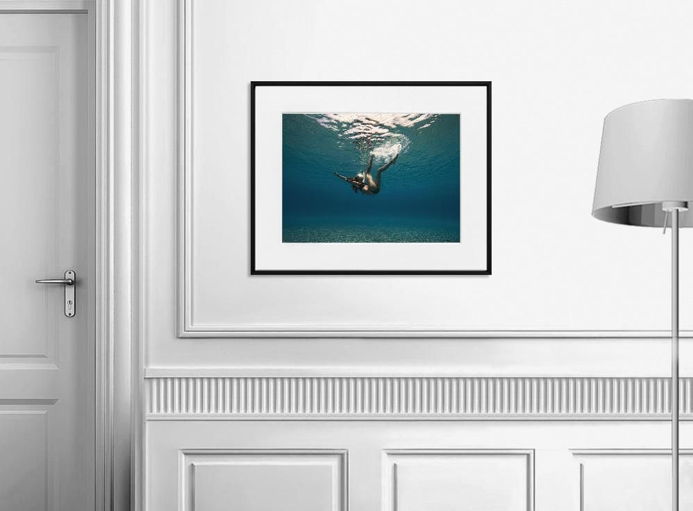 Ivailo Stanev-Álvarez-Confusion, underwater-40x50 cm-limited editions-Monochrome Hub-Gallery for Fine Art Photography