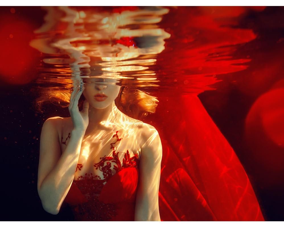 Ivailo Stanev-Álvarez-Red fashion-Portrait-PRINT ONLY-42x60 cm-limited editions-Monochrome Hub-Gallery for Fine Art Photography