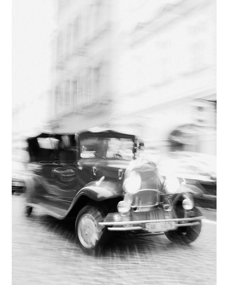 Ivailo Stanev-Álvarez-RETRO CAR, VIENNA-PRINT ONLY-42x60 cm-limited editions-Monochrome Hub-Gallery for Fine Art Photography