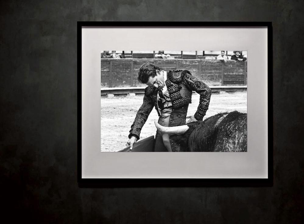 Ivailo Stanev-Álvarez-J.DUQUE-THE MOMENT-50x70 cm-limited editions-Monochrome Hub-Gallery for Fine Art Photography