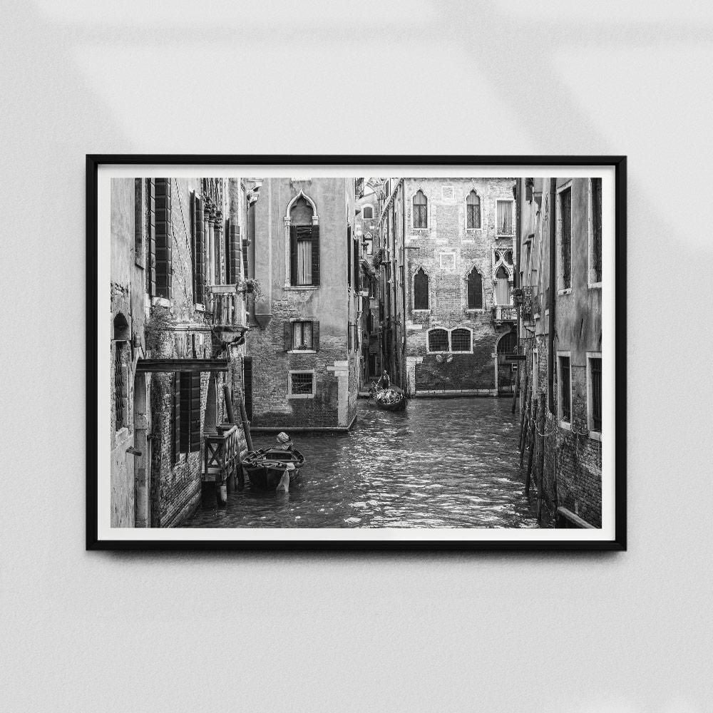 Monochrome Hub-CANALS OF VENICE-40x60 cm-posters-Monochrome Hub-Gallery for Fine Art Photography