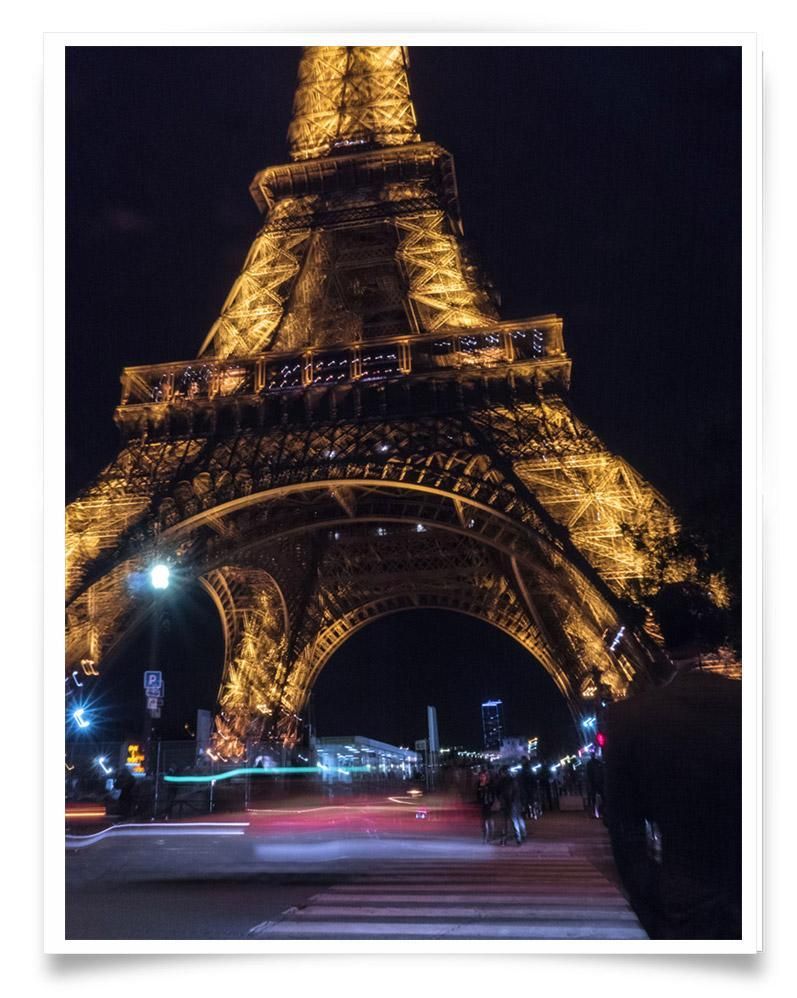 Ivailo Stanev-Álvarez-The lights of Paris-PRINT ONLY-42x60 cm-limited editions-Monochrome Hub-Gallery for Fine Art Photography