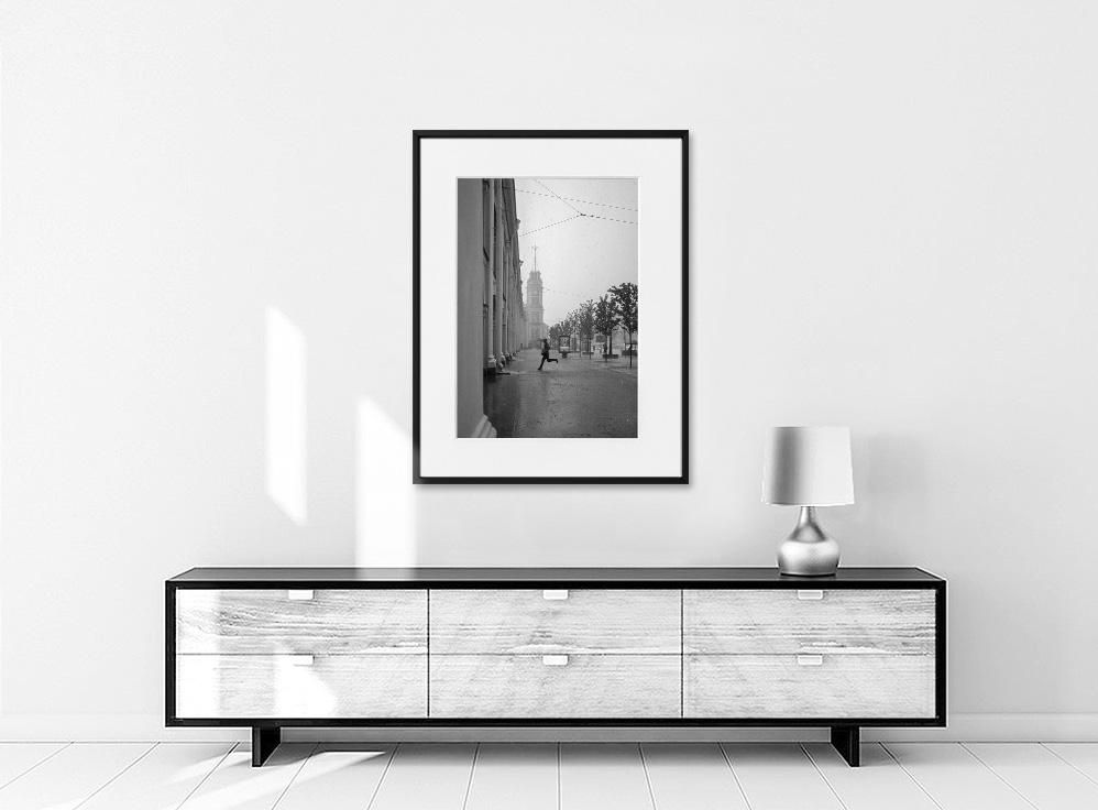 Ivailo Stanev-Álvarez-Rain-St. Petersburg-50x70 cm-limited editions-Monochrome Hub-Gallery for Fine Art Photography