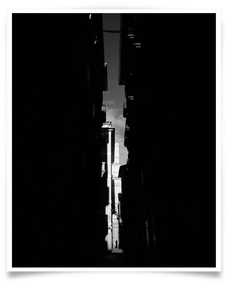 Ivailo Stanev-Álvarez-URBAN GRAPHICS-II-PRINT ONLY-42x60 cm-limited editions-Monochrome Hub-Gallery for Fine Art Photography