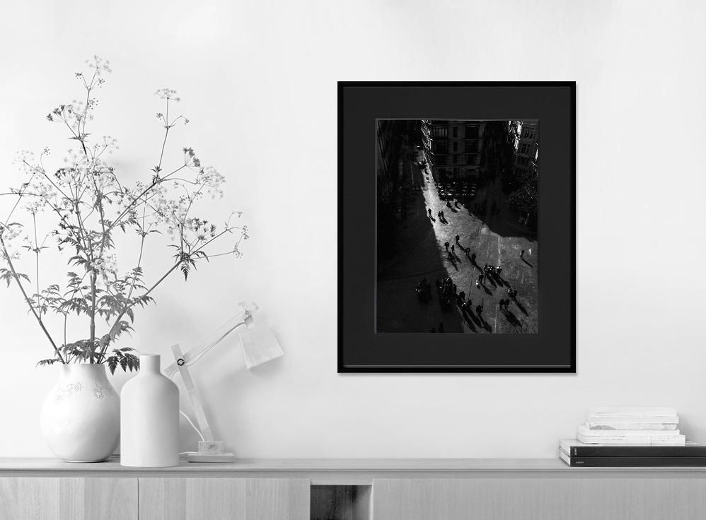 Ivailo Stanev-Álvarez-La calle-Valencia, Spain-40x50 cm-limited editions-Monochrome Hub-Gallery for Fine Art Photography