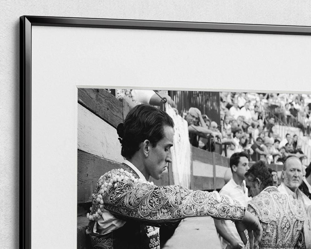 Ivailo Stanev-Álvarez-J.DUQUE-CALLEJÓN-REQUENA-40x50 cm-limited editions-Monochrome Hub-Gallery for Fine Art Photography