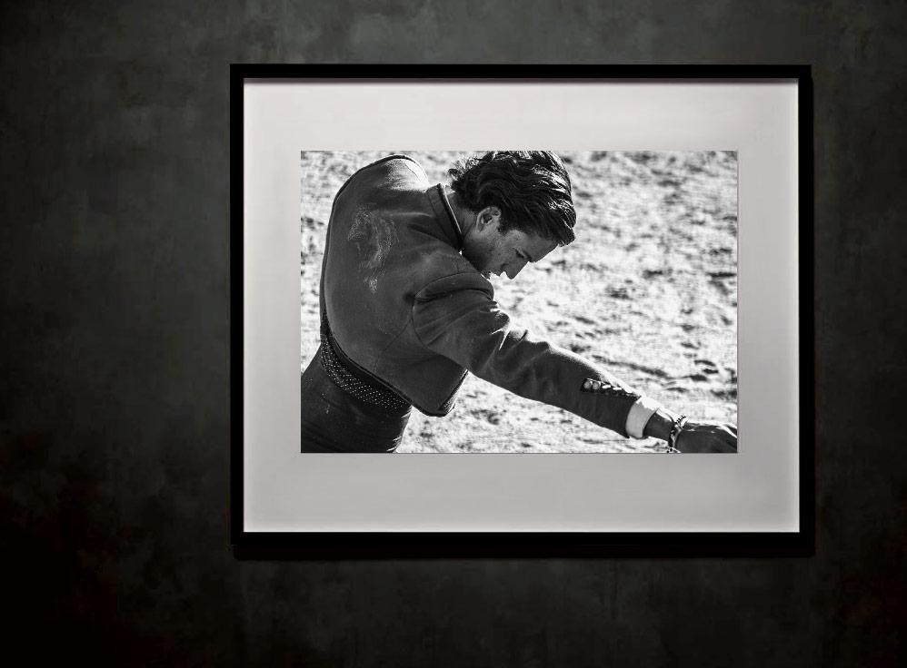 Ivailo Stanev-Álvarez-J.DUQUE-PORTRAIT-MOYA-50x70 cm-limited editions-Monochrome Hub-Gallery for Fine Art Photography