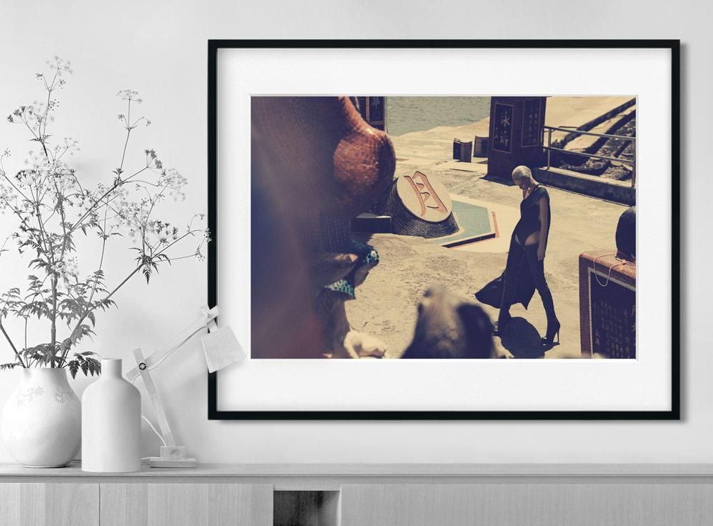 Nikola Borissov-L'Officiel, Hong Kong-60x80 cm-limited editions-Monochrome Hub-Gallery for Fine Art Photography